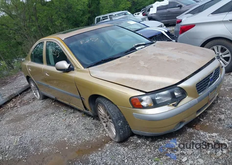 2001 Volvo S60 2.4T z USA, uszkodzony, nr VIN YV1RS58D712019070